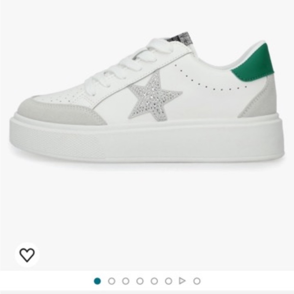 Vintage Havana sneakers!